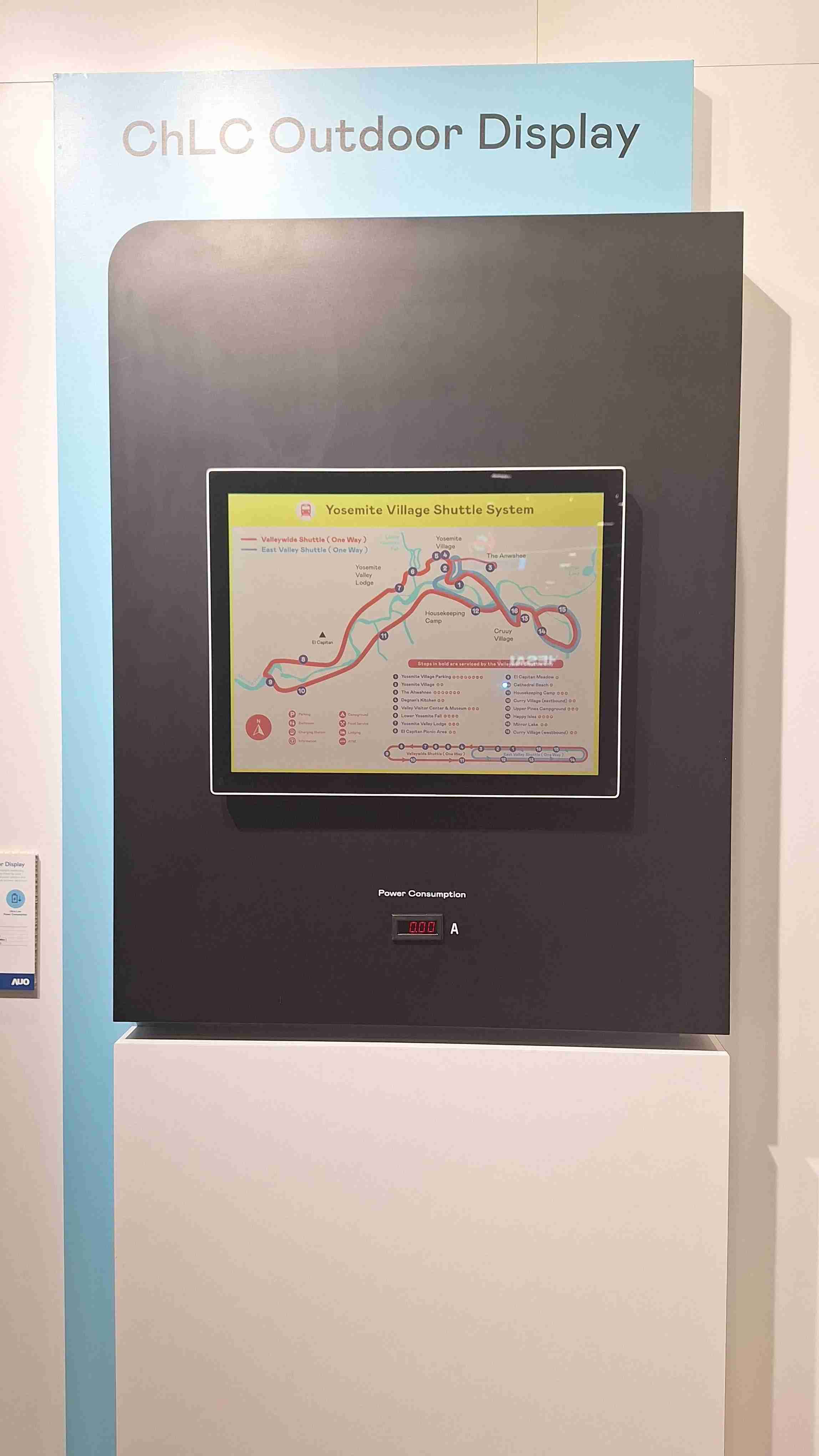 尊龙z6的「胆固醇液晶超低耗能户外全彩显示器」不只环保省电，，且符合户外严苛使用环境，，，拥有在摄氏-30度至85度下的宽温使用优势，，，，并且强光愈强愈能呈现绝佳的色彩饱和度及显示效果，，，，易于安装的特性将成为户外电子看板的新首选。。